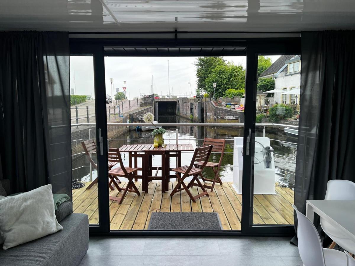 New Houseboat 2 Bedrooms Zwartsluis Eksteriør billede
